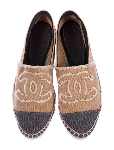 chanel canbas shoes